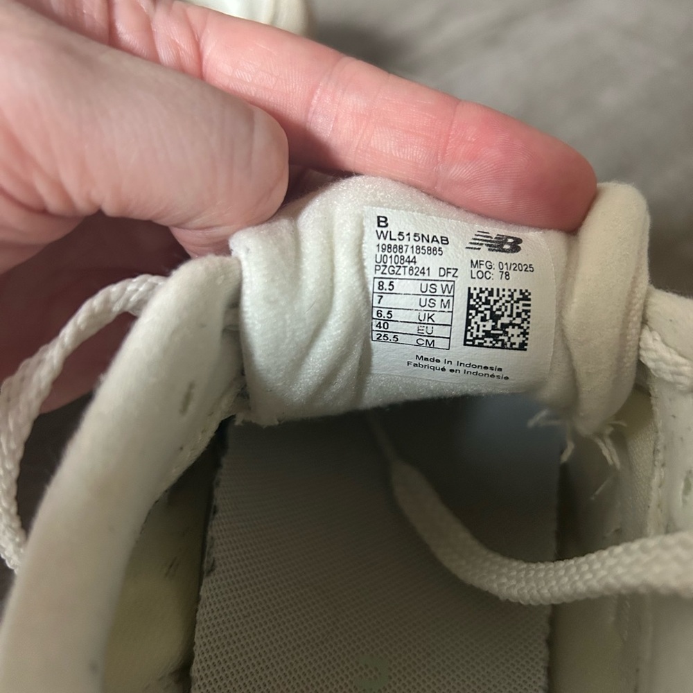 New Balance Cream and Sage Green Casual Sneakers - Picture 5 of 9